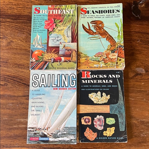 13 GOLDEN GUIDE Vintage Reference Books: Shells Fossils Spiders Trees Rocks MORE - Picture 7 of 15